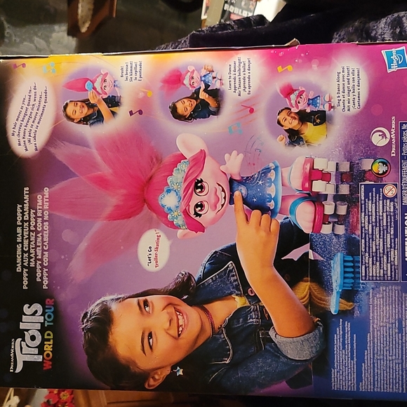 🆕️ DreamWorks Trolls World Tour Dancing Hair Poppy Interactive Talking Singing - Picture 5 of 6